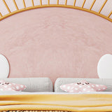 Lit glamour ouvert avec tête de lit rembourrée et pattes en métal