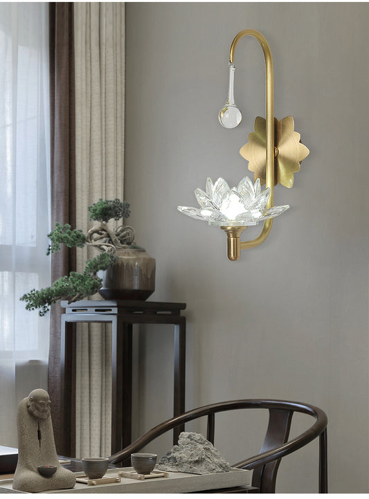 1 Bulb Bedroom Wall Sconce Fixture Modernist Style Brass Finish Wall Lamp with Lotus Clear Crystal Shade