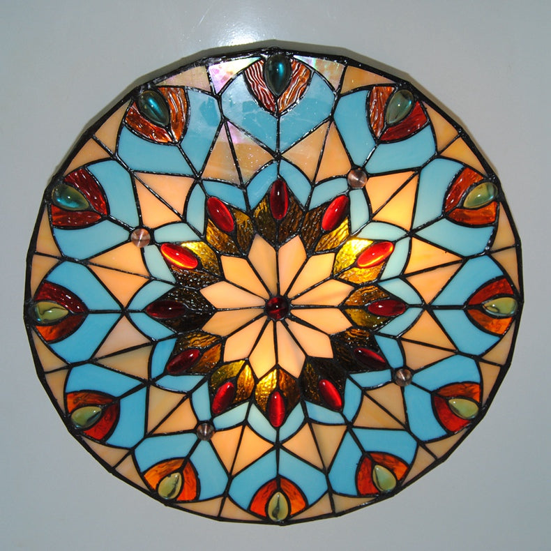 Luz de techo de vidrieras de lámpara Tiffany Style Tambre de tambor de 3 luces Luz de montaje con pavo real y joya