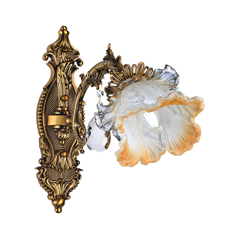 Vintage Floral Design Sconce Light Fixture 1 Bulb Crystal Wall Mounted Light in Gold Clearhalo 'Modern wall lights' 'Modern' 'Wall Lamps & Sconces' 'Wall Lights' Lighting' 1032124