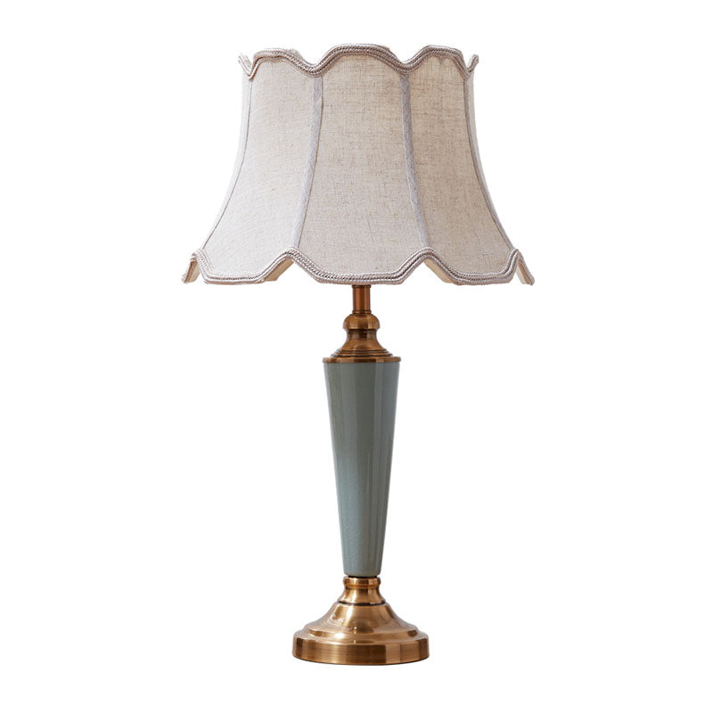 Scalloped-Edge Flared Fabric Night Light Traditional 1 Bulb Dining Room Table Lamp in Green Clearhalo 'Lamps' 'Table Lamps' Lighting' 1034346