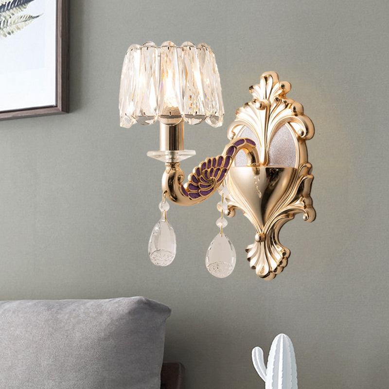 Gold Single Bulb Wall Sconce Light Modernism Crystal Block Small Drum Shade Wall Lamp Clearhalo 'Cast Iron' 'Glass' 'Industrial' 'Modern wall lights' 'Modern' 'Tiffany' 'Traditional wall lights' 'Wall Lamps & Sconces' 'Wall Lights' Lighting' 1062837