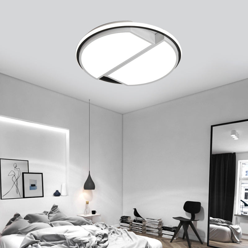 White Round Flush Mount Light Fixture with Acrylic Shade Simple Metal LED 16"/19.5" Dia Ceiling Flush Mount for Bedroom Clearhalo 'Ceiling Lights' 'Close To Ceiling Lights' 'Close to ceiling' 'Flush mount' Lighting' 109730