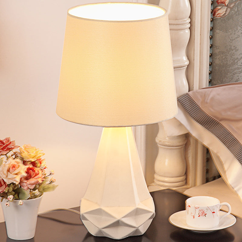Single Bulb Night Stand Lamp Contemporary Conic Fabric Table Lighting with Diamond Ceramic Base in White White Clearhalo 'Lamps' 'Table Lamps' Lighting' 1136112