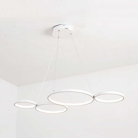 4 Rings Acrylic Ceiling Chandelier Simple LED Black/White Drop Pendant over Table in Warm/White/Natural Light Clearhalo 'Ceiling Lights' 'Chandeliers' 'Modern Chandeliers' 'Modern' Lighting' 114262