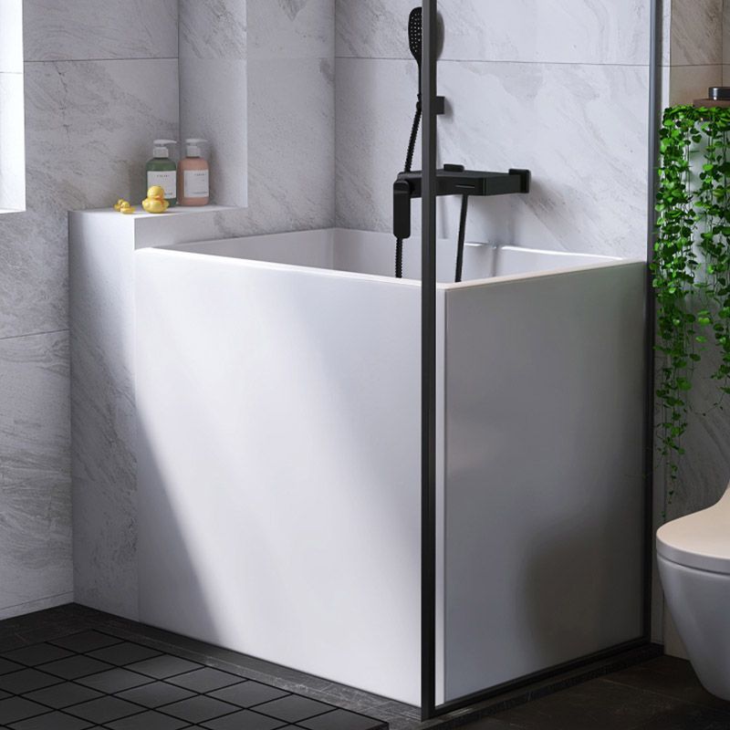 Modern Style Freestanding Bath Tub Rectangular Acrylic Soaking Bathtub in White Clearhalo 'Bathroom Remodel & Bathroom Fixtures' 'Bathtubs' 'Home Improvement' 'home_improvement' 'home_improvement_bathtubs' 'Showers & Bathtubs' 1200x1200_00f03d22-25b1-4e4e-9aaa-2981b6404802