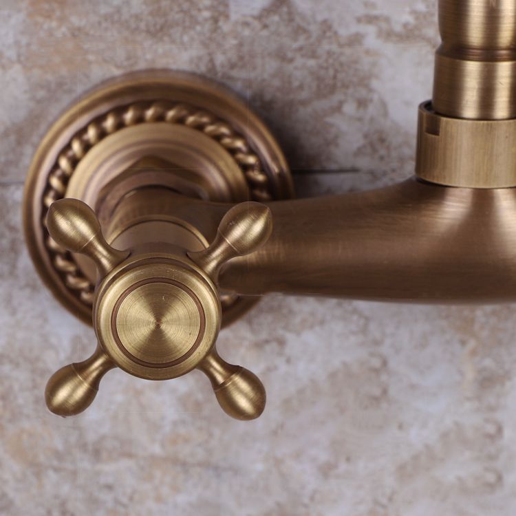 Brass Wide Spread Bathroom Faucet Industrial Lever Lavatory Faucet Clearhalo 'bathroom_sink_faucets' 'Conjuntos de Torneiras de Lavatório e Banheiro' 'home_improvement' 'home_improvement_bathroom_sink_faucets' 'Mobiliário Doméstico' 'Página inicial' 'Renovação e equipamento de casa de banho' 'Torneira para lavatório de banheiro' 1200x1200_05d9851e-c122-41a1-8fa4-9d2873aa85a4