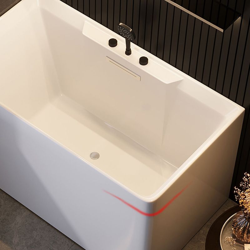 Contemporary Whirlpool / Soaking Bathtub Acrylic Rectangle Back to Wall Bathtub Clearhalo 'Bathroom Remodel & Bathroom Fixtures' 'Bathtubs' 'Home Improvement' 'home_improvement' 'home_improvement_bathtubs' 'Showers & Bathtubs' 1200x1200_09ee99d5-eadd-4fb6-83e6-6db39ac8775f