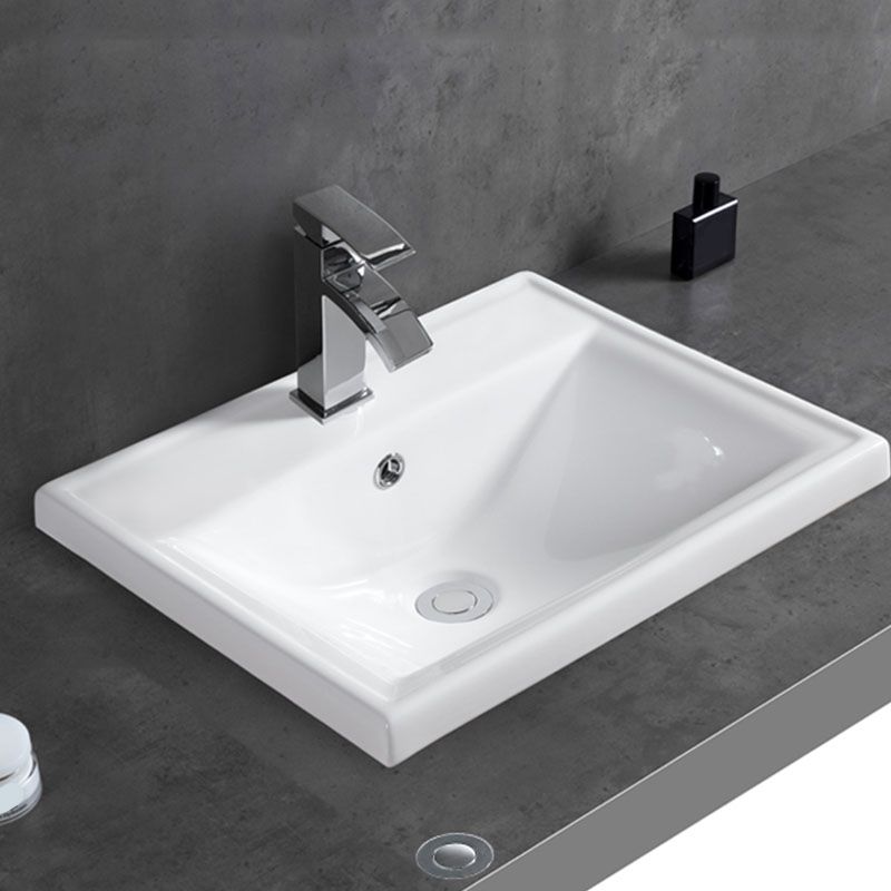 Contemporary Bathroom Sink with Overflow Porcelain Round Vessel Bathroom Sink Only Clearhalo 'Bathroom Remodel & Bathroom Fixtures' 'Bathroom Sinks & Faucet Components' 'Bathroom Sinks' 'bathroom_sink' 'Home Improvement' 'home_improvement' 'home_improvement_bathroom_sink' 1200x1200_0a1177fc-ba8c-410f-9f52-c7f42cace122
