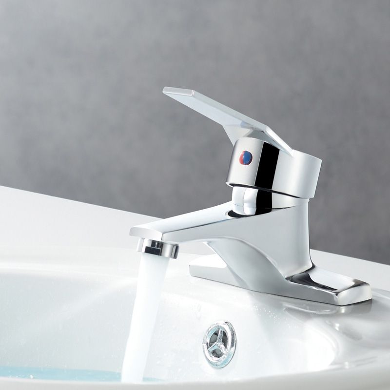 Vessel Sink Bathroom Faucet 2 Hole Faucets Chrome Lever Handle Clearhalo 'bathroom_sink_faucets' 'Conjunta de Baño y Conjunta de Grifo' 'Coronamiento de Baño y Dispositivo de Baño' 'Grifo del lavabo del baño' 'Hogar' 'home_improvement' 'home_improvement_bathroom_sink_faucets' 'Mejoras para el hogar' 1200x1200_0e86e554-acb9-4409-9968-a56546199c07