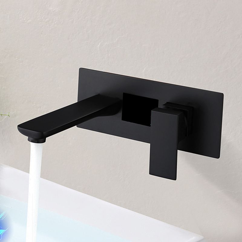 Modern Wall Mounted Faucets Digital Display Screen Led Wall Mounted Bathroom Faucet Clearhalo 'Accueil' 'Amélioration Domiciliaire' 'bathroom_sink_faucets' 'Ensembles de Lavabo & de Robinet de Toilette' 'home_improvement' 'home_improvement_bathroom_sink_faucets' 'Robinet de Lavabo de Salle de Bain' 'Rénovation et Équipement de Salle de Bain' 1200x1200_111fbe13-9436-42bb-9fc0-747e6166044c