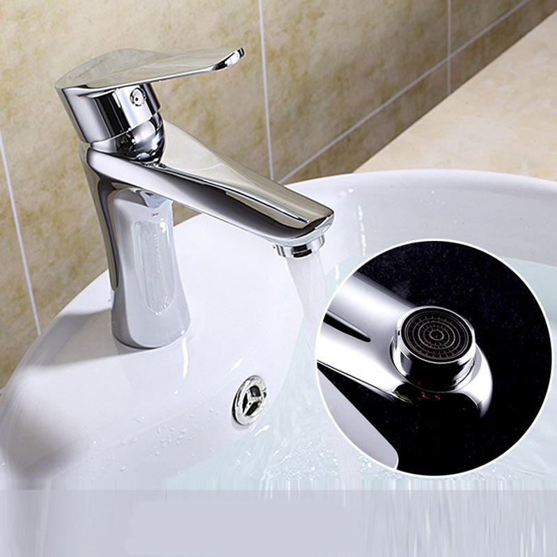 Single Handle Basin Lavatory Faucet Low Arc Brass Bathroom Faucet Clearhalo 'bathroom_sink_faucets' 'Conjuntos de Torneiras de Lavatório e Banheiro' 'home_improvement' 'home_improvement_bathroom_sink_faucets' 'Mobiliário Doméstico' 'Página inicial' 'Renovação e equipamento de casa de banho' 'Torneira para lavatório de banheiro' 1200x1200_11a44413-42a2-44b7-ab50-5608c53ca028