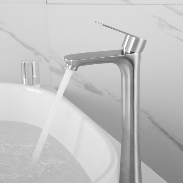 Modern Vessel Faucet Stainless Steel Lever Handles Bathroom Sink Faucet Clearhalo 'bathroom_sink_faucets' 'Conjuntos de Torneiras de Lavatório e Banheiro' 'home_improvement' 'home_improvement_bathroom_sink_faucets' 'Mobiliário Doméstico' 'Página inicial' 'Renovação e equipamento de casa de banho' 'Torneira para lavatório de banheiro' 1200x1200_11fbf30b-5e0f-488f-9c41-5b20b778dde8