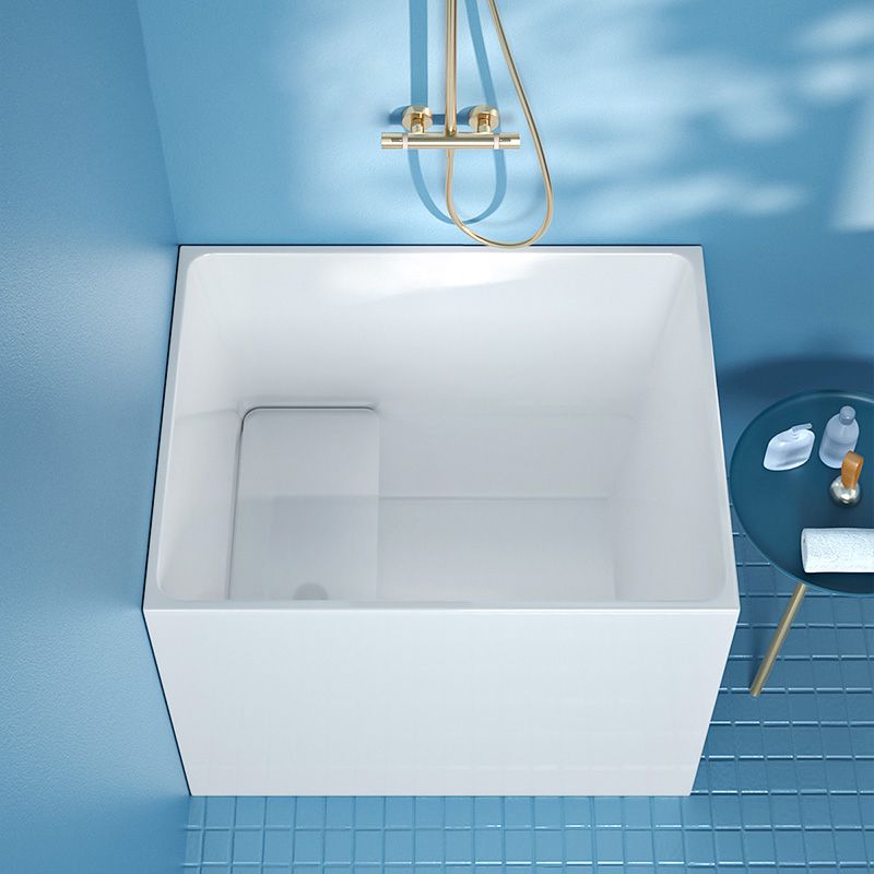 Modern Corner White Bathtub Acrylic Back to Wall with Drain Bath Tub Clearhalo 'Bathroom Remodel & Bathroom Fixtures' 'Bathtubs' 'Home Improvement' 'home_improvement' 'home_improvement_bathtubs' 'Showers & Bathtubs' 1200x1200_16dc51fc-6f96-48c8-8274-35f65f60de48