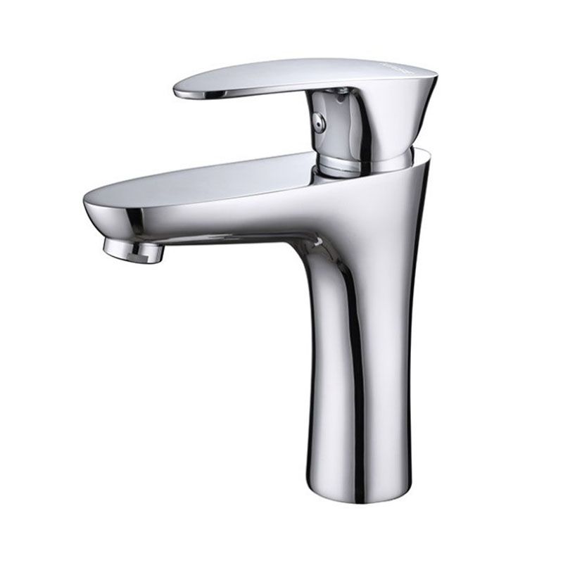 Single Handle Basin Lavatory Faucet Low Arc Brass Bathroom Faucet Clearhalo 'bathroom_sink_faucets' 'Conjuntos de Torneiras de Lavatório e Banheiro' 'home_improvement' 'home_improvement_bathroom_sink_faucets' 'Mobiliário Doméstico' 'Página inicial' 'Renovação e equipamento de casa de banho' 'Torneira para lavatório de banheiro' 1200x1200_1728a7b2-23ee-45f1-9a87-a274828c7ad8