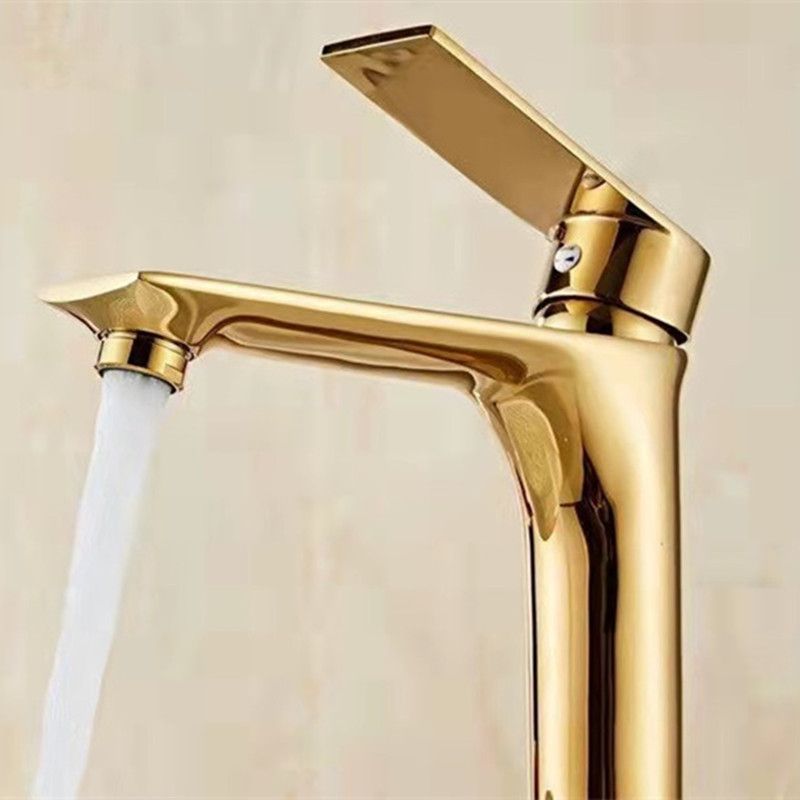 Modern Style Vessel Sink Faucet Lever Handle Copper Low Arc Vessel Faucet Clearhalo 'bathroom_sink_faucets' 'Conjunta de Baño y Conjunta de Grifo' 'Coronamiento de Baño y Dispositivo de Baño' 'Grifo del lavabo del baño' 'Hogar' 'home_improvement' 'home_improvement_bathroom_sink_faucets' 'Mejoras para el hogar' 1200x1200_1b0f2b3e-f2ef-4c1b-adbc-4bb8a54c020d