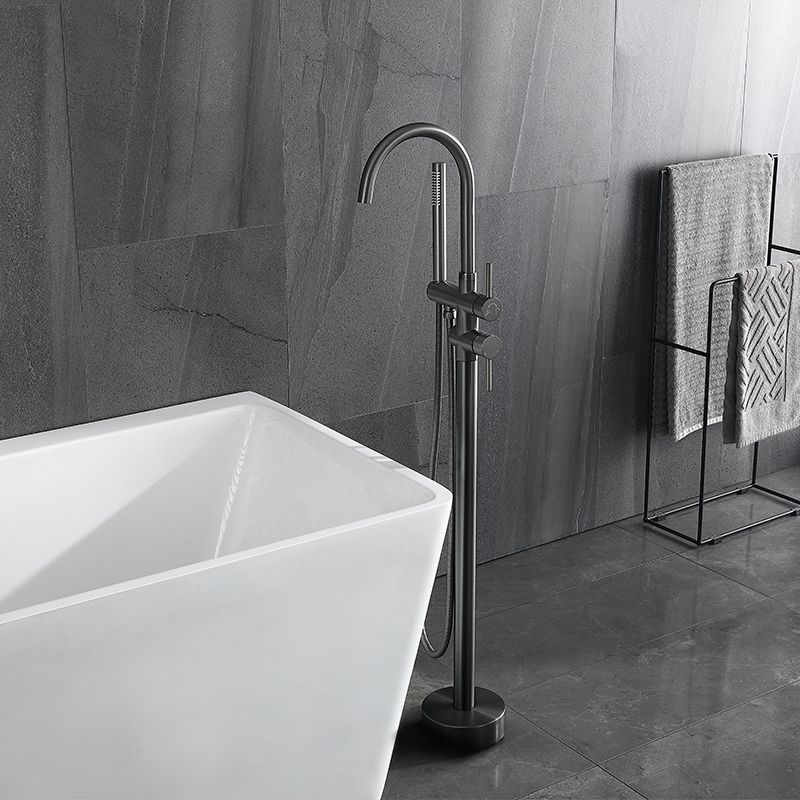 Modern Floor Mounted Metal Freestanding Tub Filler Swivel Freestanding Faucet Clearhalo 'Bathroom Remodel & Bathroom Fixtures' 'Bathtub Faucets' 'bathtub_faucets' 'Home Improvement' 'home_improvement' 'home_improvement_bathtub_faucets' 1200x1200_21e1b3aa-0e78-4561-ad06-17984f304e5f