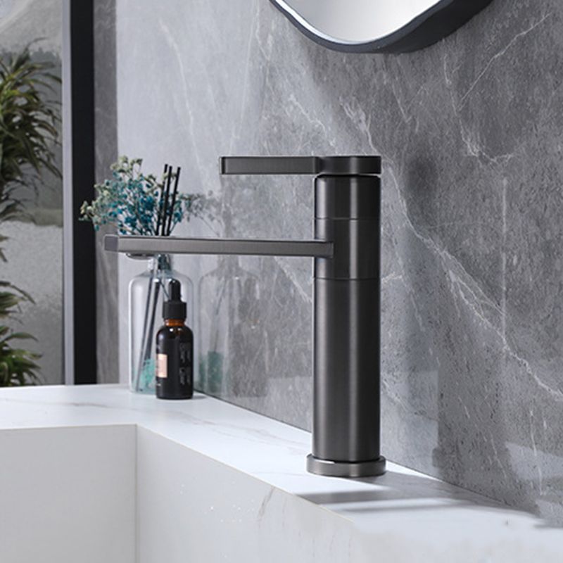 Industrial Circular Vessel Sink Faucet Stainless Steel Bathroom Faucet Clearhalo 'bathroom_sink_faucets' 'Conjunta de Baño y Conjunta de Grifo' 'Coronamiento de Baño y Dispositivo de Baño' 'Grifo del lavabo del baño' 'Hogar' 'home_improvement' 'home_improvement_bathroom_sink_faucets' 'Mejoras para el hogar' 1200x1200_241429d9-32a1-4301-9be8-d690c20ce718