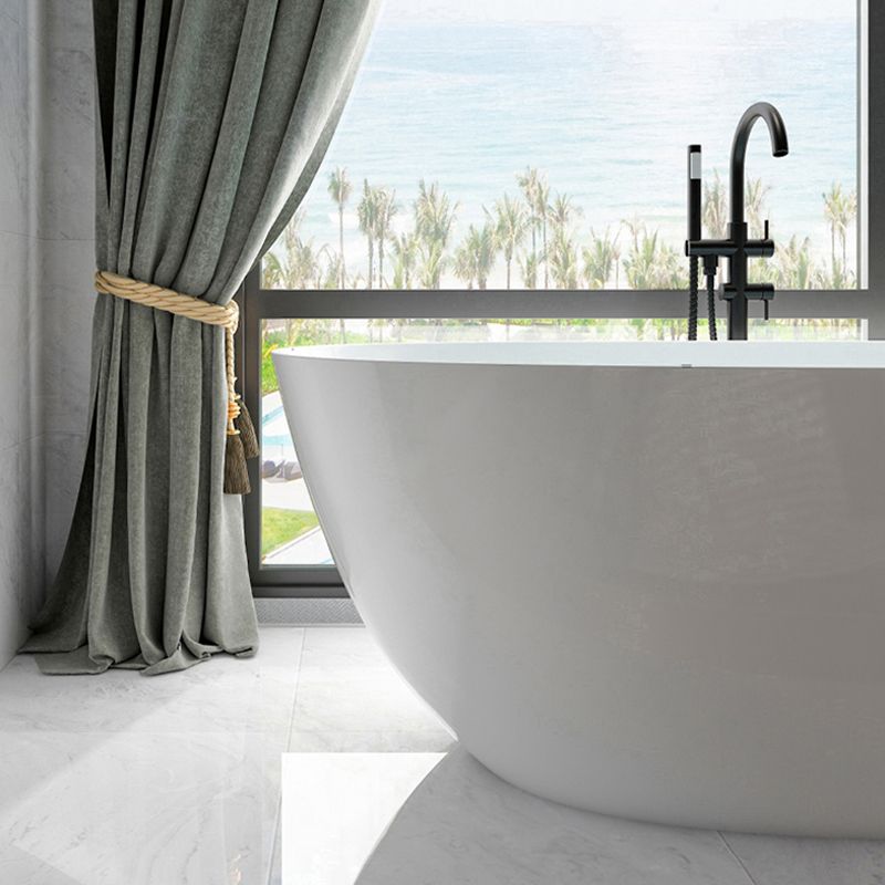 Soaking Oval Freestanding Bathtub Modern Acrylic Bathtub with Overflow Trim Clearhalo 'Bathroom Remodel & Bathroom Fixtures' 'Bathtubs' 'Home Improvement' 'home_improvement' 'home_improvement_bathtubs' 'Showers & Bathtubs' 1200x1200_2a318803-d8e3-4263-a1a7-273fd811c945