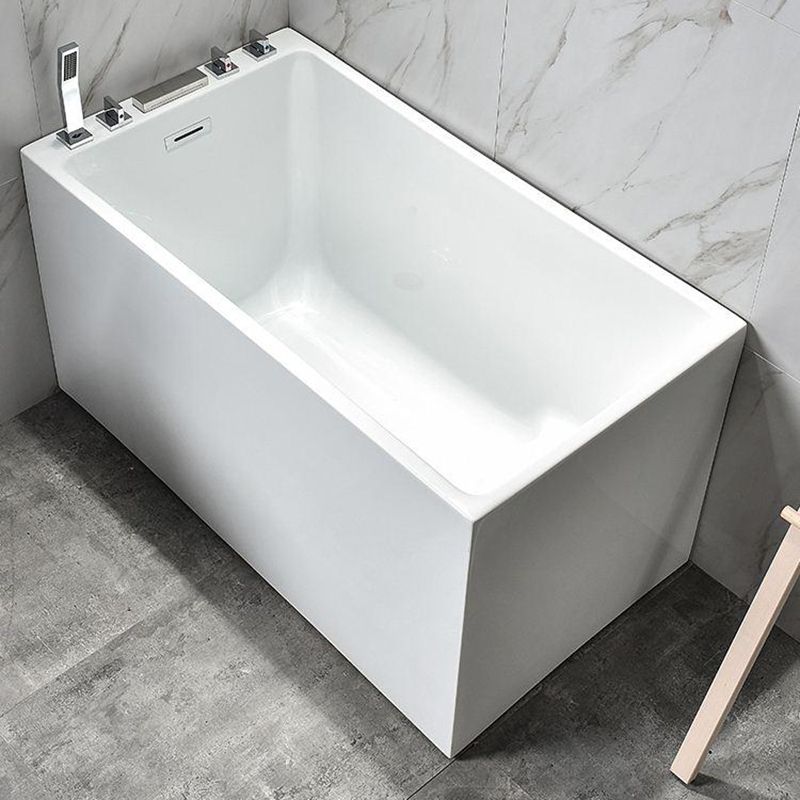 Contemporary Rectangle Acrylic Bathtub Freestanding Soaking Bathtub Clearhalo 'Bathroom Remodel & Bathroom Fixtures' 'Bathtubs' 'Home Improvement' 'home_improvement' 'home_improvement_bathtubs' 'Showers & Bathtubs' 1200x1200_2bcdcd76-bff0-4540-b899-bdaa1a189ec9