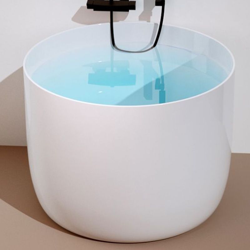 Round Soaking Bathtub Antique Finish Acrylic Freestanding Bath Tub Clearhalo 'Bathroom Remodel & Bathroom Fixtures' 'Bathtubs' 'Home Improvement' 'home_improvement' 'home_improvement_bathtubs' 'Showers & Bathtubs' 1200x1200_2cf02fdb-63ec-4ce1-80b7-190379564641