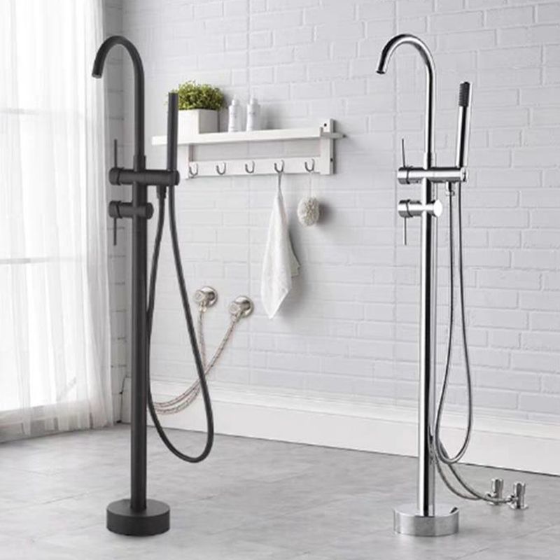 Traditional Floor Mounted Metal Freestanding Tub Filler High Arc Freestanding Faucet Clearhalo 'Bathroom Remodel & Bathroom Fixtures' 'Bathtub Faucets' 'bathtub_faucets' 'Home Improvement' 'home_improvement' 'home_improvement_bathtub_faucets' 1200x1200_30a41e52-6b35-4b17-804b-577bfeb56c0d