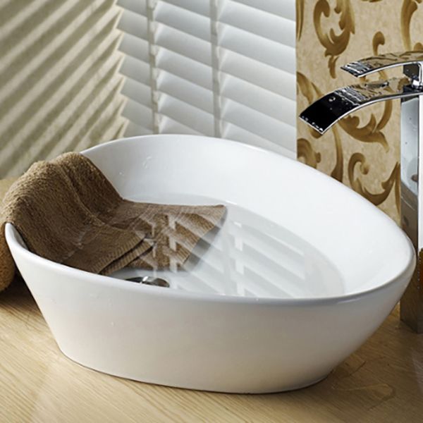 Modern Bathroom Sink Porcelain Pop-Up Drain Oval-Shape Vessel Sink (Faucet Not Included) Clearhalo 'Bathroom Remodel & Bathroom Fixtures' 'Bathroom Sinks & Faucet Components' 'Bathroom Sinks' 'bathroom_sink' 'Home Improvement' 'home_improvement' 'home_improvement_bathroom_sink' 1200x1200_3128b227-25f7-40bd-ad90-33fa9e84d195