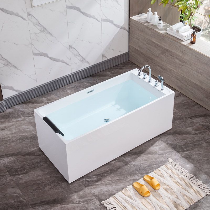 Modern White Rectangle Acrylic Bathtub Freestanding Soaking Bathtub with Drain Bath Tub Clearhalo 'Bathroom Remodel & Bathroom Fixtures' 'Bathtubs' 'Home Improvement' 'home_improvement' 'home_improvement_bathtubs' 'Showers & Bathtubs' 1200x1200_31770f8a-e049-4c82-a18f-1f4be096b130