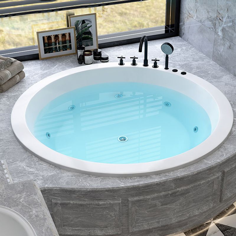 Modern Drop-in Bath Tub Round Acrylic Bathtub for Home and Hotel Clearhalo 'Bathroom Remodel & Bathroom Fixtures' 'Bathtubs' 'Home Improvement' 'home_improvement' 'home_improvement_bathtubs' 'Showers & Bathtubs' 1200x1200_3302dbb1-d35e-4c69-a451-f1e3951ca60c