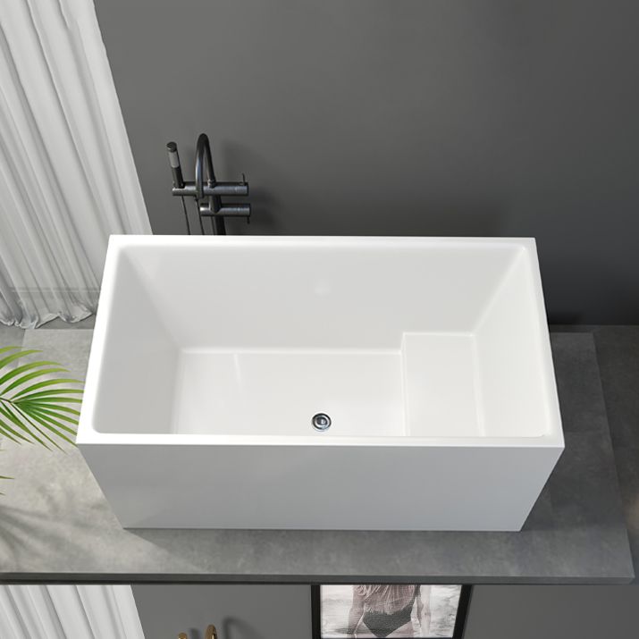 Contemporary Soaking Freestanding Bathtub Acrylic Rectangular with Center Drain Clearhalo 'Bathroom Remodel & Bathroom Fixtures' 'Bathtubs' 'Home Improvement' 'home_improvement' 'home_improvement_bathtubs' 'Showers & Bathtubs' 1200x1200_33b69dcc-8079-4d14-887c-970ac3259a50