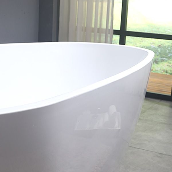 Freestanding Soaking Bathtub White Center Drain Acrylic Bath Tub Clearhalo 'Bathroom Remodel & Bathroom Fixtures' 'Bathtubs' 'Home Improvement' 'home_improvement' 'home_improvement_bathtubs' 'Showers & Bathtubs' 1200x1200_362fccd3-d5ef-4afd-aae4-929c86cd2657