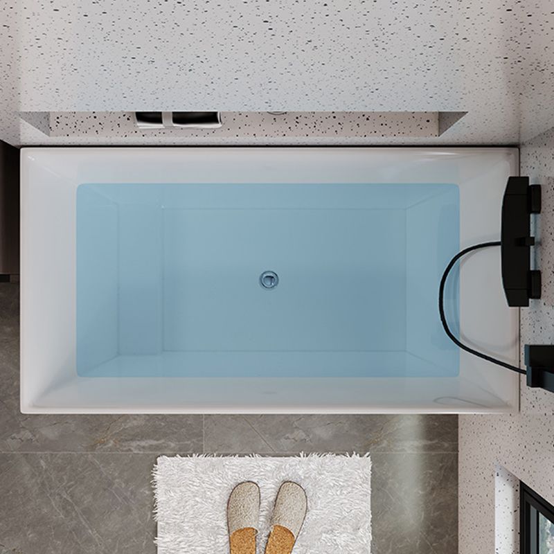 Modern Soaking Bath Tub Center Drain Placement Stand Alone Bathtub Clearhalo 'Bathroom Remodel & Bathroom Fixtures' 'Bathtubs' 'Home Improvement' 'home_improvement' 'home_improvement_bathtubs' 'Showers & Bathtubs' 1200x1200_3a856a74-ee2b-4871-be86-5f54b1bc77e3