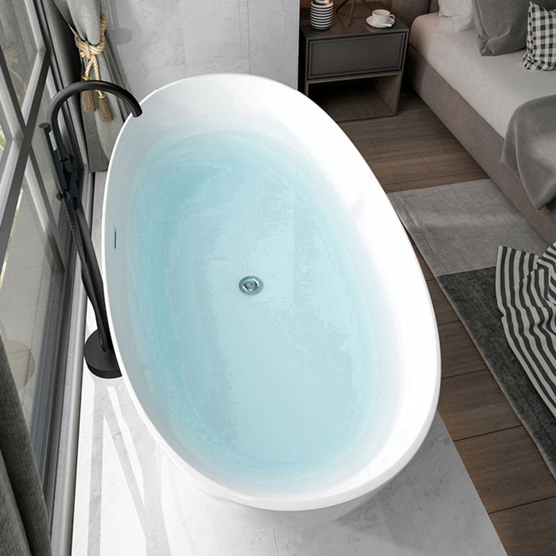 Soaking Oval Freestanding Bathtub Modern Acrylic Bathtub with Overflow Trim Clearhalo 'Bathroom Remodel & Bathroom Fixtures' 'Bathtubs' 'Home Improvement' 'home_improvement' 'home_improvement_bathtubs' 'Showers & Bathtubs' 1200x1200_3ab05508-07c9-4084-8604-f719260b20c6