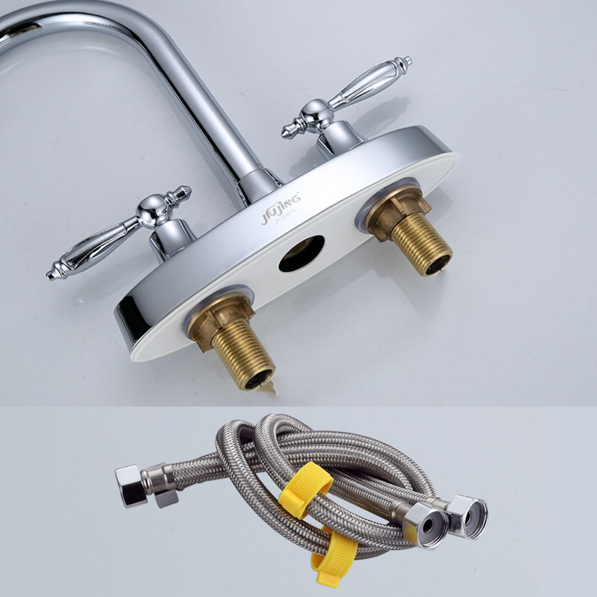 Swivel Spout Centerset Lavatory Faucet Contemporary Brass Bathroom Faucet Clearhalo 'Bathroom Remodel & Bathroom Fixtures' 'Bathroom Sink Faucets' 'Bathroom Sinks & Faucet Components' 'bathroom_sink_faucets' 'Home Improvement' 'home_improvement' 'home_improvement_bathroom_sink_faucets' 1200x1200_3e524d3c-d59e-42b7-b4dd-acb6fc270b0d