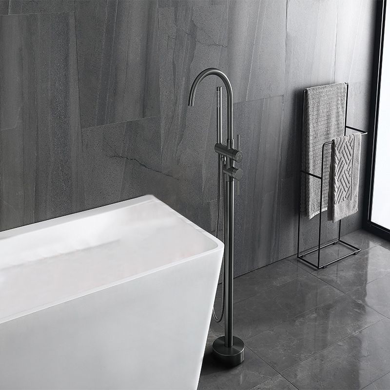 Floor Mounted Metal Freestanding Tub Filler Single Handle Freestanding Faucet Clearhalo 'Bathroom Remodel & Bathroom Fixtures' 'Bathtub Faucets' 'bathtub_faucets' 'Home Improvement' 'home_improvement' 'home_improvement_bathtub_faucets' 1200x1200_3f4ceb81-f5ad-4f9b-b3e7-0f53cef9ff19