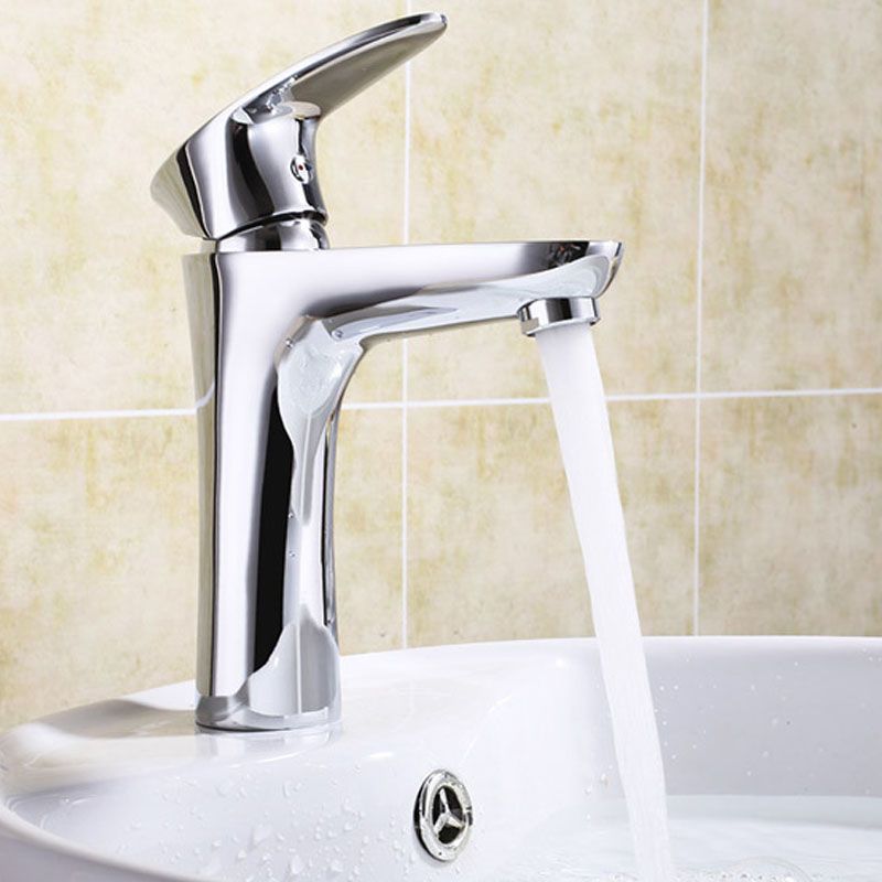 Single Handle Basin Lavatory Faucet Low Arc Brass Bathroom Faucet Clearhalo 'bathroom_sink_faucets' 'Conjuntos de Torneiras de Lavatório e Banheiro' 'home_improvement' 'home_improvement_bathroom_sink_faucets' 'Mobiliário Doméstico' 'Página inicial' 'Renovação e equipamento de casa de banho' 'Torneira para lavatório de banheiro' 1200x1200_40750dc8-6fd3-4a2a-bba1-34bd4afca55d