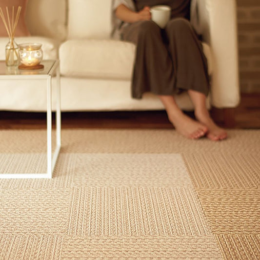 Home Indoor Carpet Tiles Solid Color Square Stain Resistant Carpet Tiles Clearhalo 'Carpet Tiles & Carpet Squares' 'carpet_tiles_carpet_squares' 'Flooring 'Home Improvement' 'home_improvement' 'home_improvement_carpet_tiles_carpet_squares' Walls and Ceiling' 1200x1200_4477e66c-0084-4130-86c4-a91684118603