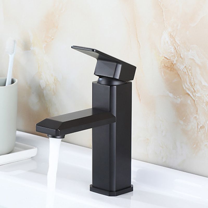 Single Hole Vanity Sink Faucet 6.69" H Modern Low-Arc Sink Bathroom Faucet Clearhalo 'Bathroom Remodel & Bathroom Fixtures' 'Bathroom Sink Faucets' 'Bathroom Sinks & Faucet Components' 'bathroom_sink_faucets' 'Home Improvement' 'home_improvement' 'home_improvement_bathroom_sink_faucets' 1200x1200_44e3366d-d8ee-43a1-9d72-1952cc5f6907