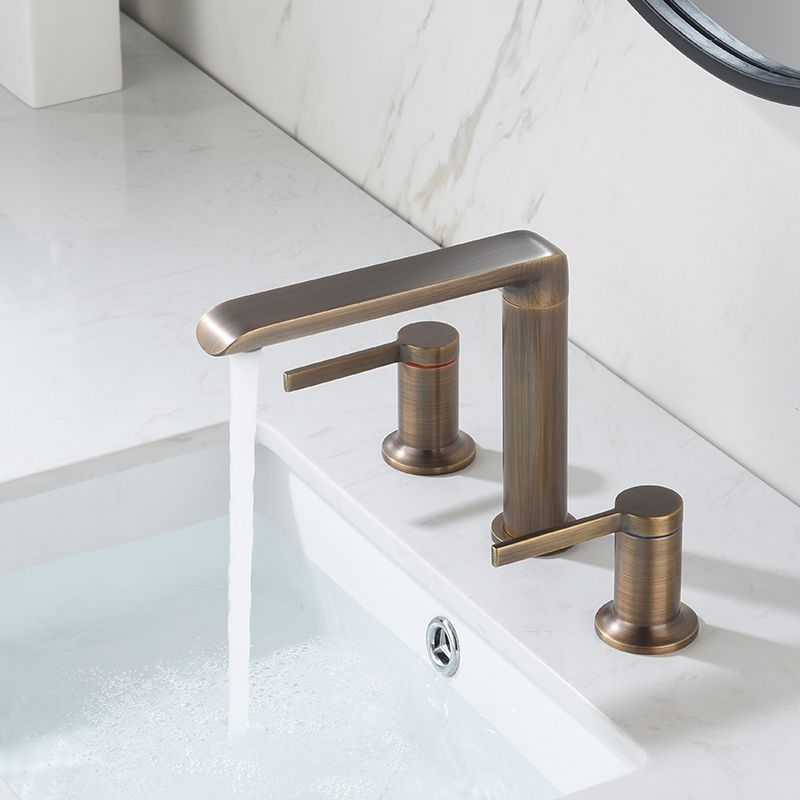 Modern Deck Mounted Copper Roman Tub Faucet Low Arc Roman Tub Faucet Set Clearhalo 'Bathroom Remodel & Bathroom Fixtures' 'Bathtub Faucets' 'bathtub_faucets' 'Home Improvement' 'home_improvement' 'home_improvement_bathtub_faucets' 1200x1200_4507d93b-7b2e-4d3d-9443-a303c8f6f03a