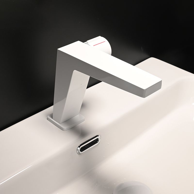 Contemporary Vessel Sink Faucet Knob Handle Bathroom Vessel Faucet Clearhalo 'bathroom_sink_faucets' 'Conjunta de Baño y Conjunta de Grifo' 'Coronamiento de Baño y Dispositivo de Baño' 'Grifo del lavabo del baño' 'Hogar' 'home_improvement' 'home_improvement_bathroom_sink_faucets' 'Mejoras para el hogar' 1200x1200_45417994-7720-462e-ba03-46ceb1f95fa2