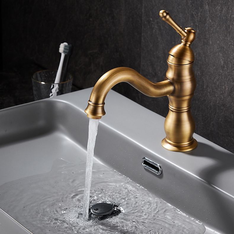 Traditional Wide Spread Bathroom Faucet Lever Handles Centerset Faucet Clearhalo 'Accueil' 'Amélioration Domiciliaire' 'bathroom_sink_faucets' 'Ensembles de Lavabo & de Robinet de Toilette' 'home_improvement' 'home_improvement_bathroom_sink_faucets' 'Robinet de Lavabo de Salle de Bain' 'Rénovation et Équipement de Salle de Bain' 1200x1200_49574439-0acd-4ea9-97d7-15b147833d6a