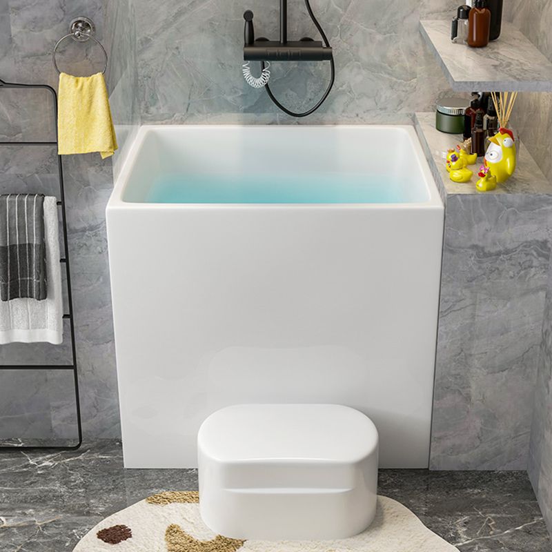 Modern White Rectangle Acrylic Bathtub Freestand Soaking Bathtub with Wood Bedplate Clearhalo 'Bathroom Remodel & Bathroom Fixtures' 'Bathtubs' 'Home Improvement' 'home_improvement' 'home_improvement_bathtubs' 'Showers & Bathtubs' 1200x1200_4962a39b-f83a-4611-90ae-8274d0a50d46