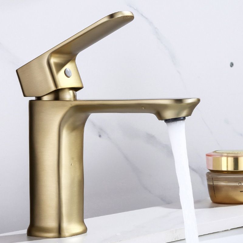 Modern Sink Faucet Pure Color Copper Vessel Sink Faucet for Bathroom Clearhalo 'bathroom_sink_faucets' 'Conjunta de Baño y Conjunta de Grifo' 'Coronamiento de Baño y Dispositivo de Baño' 'Grifo del lavabo del baño' 'Hogar' 'home_improvement' 'home_improvement_bathroom_sink_faucets' 'Mejoras para el hogar' 1200x1200_4aa63197-5924-41b4-8965-aa3afc34e003