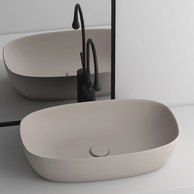 Modern Bathroom Sink Pop-Up Drain Porcelain Solid Color Oval-Shape Vessel Clearhalo 'Bathroom Remodel & Bathroom Fixtures' 'Bathroom Sinks & Faucet Components' 'Bathroom Sinks' 'bathroom_sink' 'Home Improvement' 'home_improvement' 'home_improvement_bathroom_sink' 1200x1200_4cb657ca-9db1-46aa-8d7d-ad80641bbc66