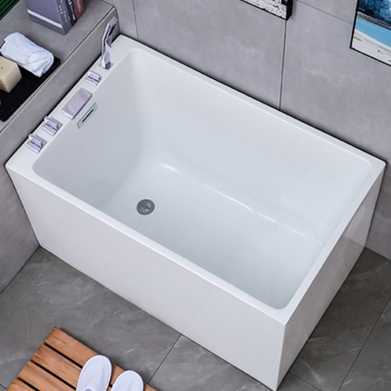 White Back to Wall Soaking Bathtub Contemporary Rectangular Acrylic Bath Tub Clearhalo 'Bathroom Remodel & Bathroom Fixtures' 'Bathtubs' 'Home Improvement' 'home_improvement' 'home_improvement_bathtubs' 'Showers & Bathtubs' 1200x1200_4ea0e8c9-bfc4-4a4f-a2de-b370fd92b282