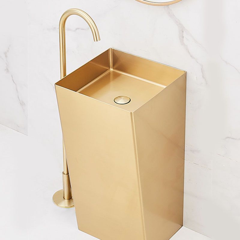 Contemporary Brass Freestanding Bathtub Faucet High Arc Bathtub Faucet Clearhalo 'Bathroom Remodel & Bathroom Fixtures' 'Bathtub Faucets' 'bathtub_faucets' 'Home Improvement' 'home_improvement' 'home_improvement_bathtub_faucets' 1200x1200_51d50f46-372d-4f2e-b6a1-e9a690f3de94