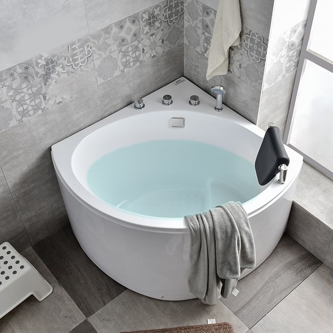 Freestanding Soaking Corner Bathtub Contemporary Acrylic-Fiberglass Bathtub with Seat Clearhalo 'Bathroom Remodel & Bathroom Fixtures' 'Bathtubs' 'Home Improvement' 'home_improvement' 'home_improvement_bathtubs' 'Showers & Bathtubs' 1200x1200_52044c42-8499-4ad8-a24f-e79915671323