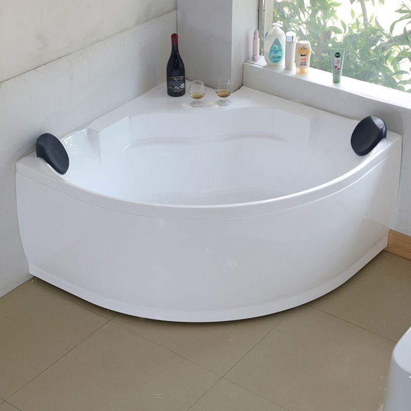 Bathroom Small Tub Modern Acrylic Corner Soaking Bathtub with Drain Clearhalo 'Bathroom Remodel & Bathroom Fixtures' 'Bathtubs' 'Home Improvement' 'home_improvement' 'home_improvement_bathtubs' 'Showers & Bathtubs' 1200x1200_54445440-0eab-4041-9987-40315a5ef2e1