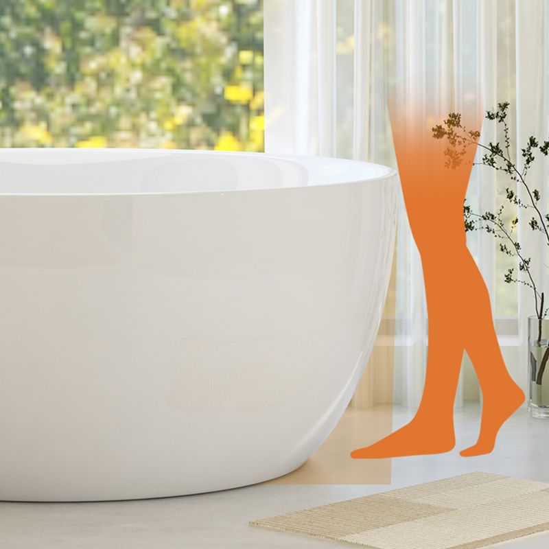 Modern Round Acrylic Bathtub Center Drain and Overflow Trim Tub Clearhalo 'Bathroom Remodel & Bathroom Fixtures' 'Bathtubs' 'Home Improvement' 'home_improvement' 'home_improvement_bathtubs' 'Showers & Bathtubs' 1200x1200_565523b9-97c0-46d0-89b1-42ba31f1ea02