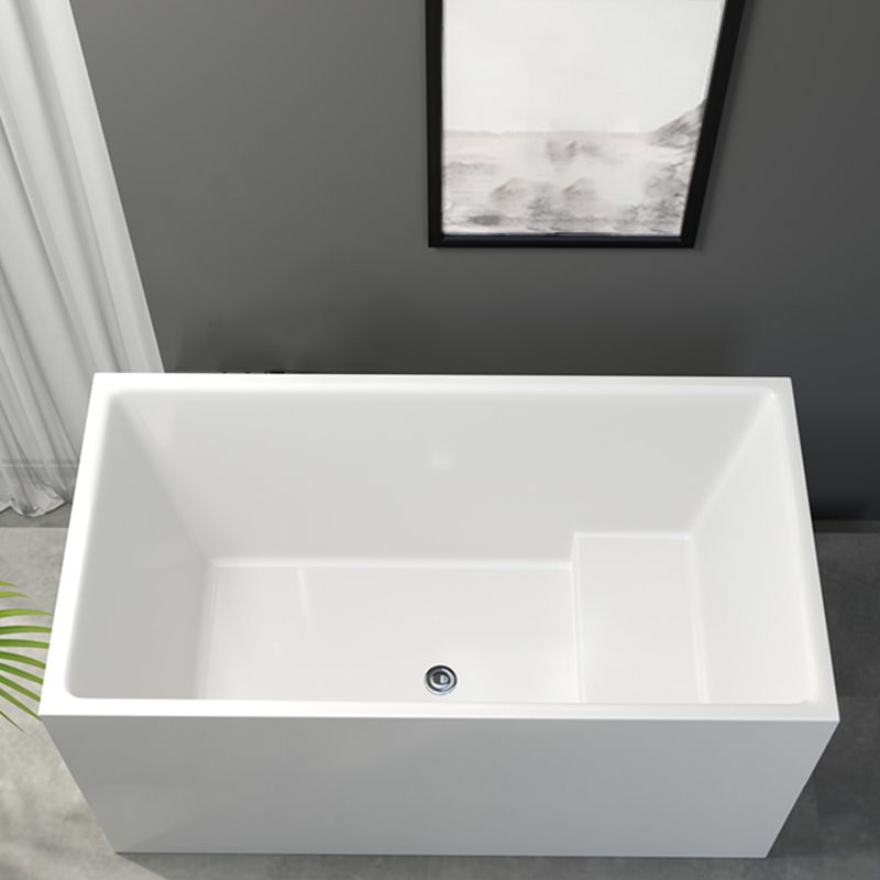 Modern Soaking Freestanding Bath Tub Acrylic Bathroom Bathtub in White Clearhalo 'Bathroom Remodel & Bathroom Fixtures' 'Bathtubs' 'Home Improvement' 'home_improvement' 'home_improvement_bathtubs' 'Showers & Bathtubs' 1200x1200_5820ce73-00f7-44d2-8137-9d7621cdeeff